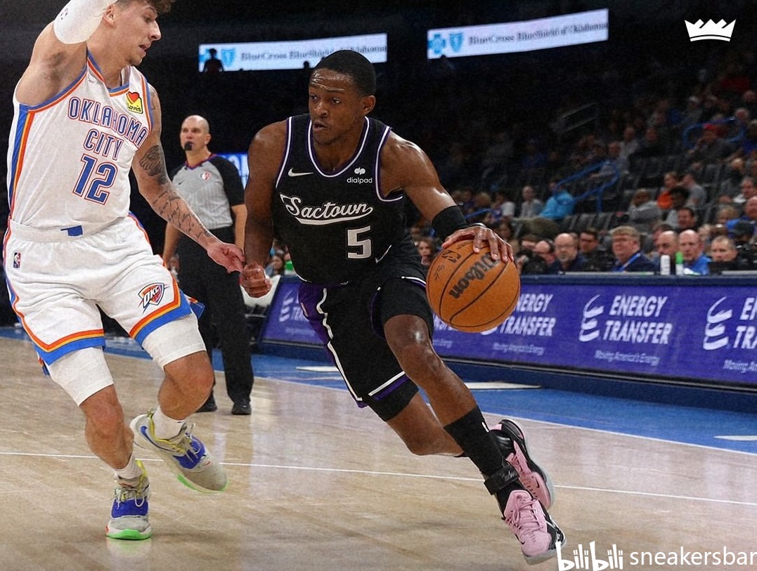 及年轻球员 及年轻球员