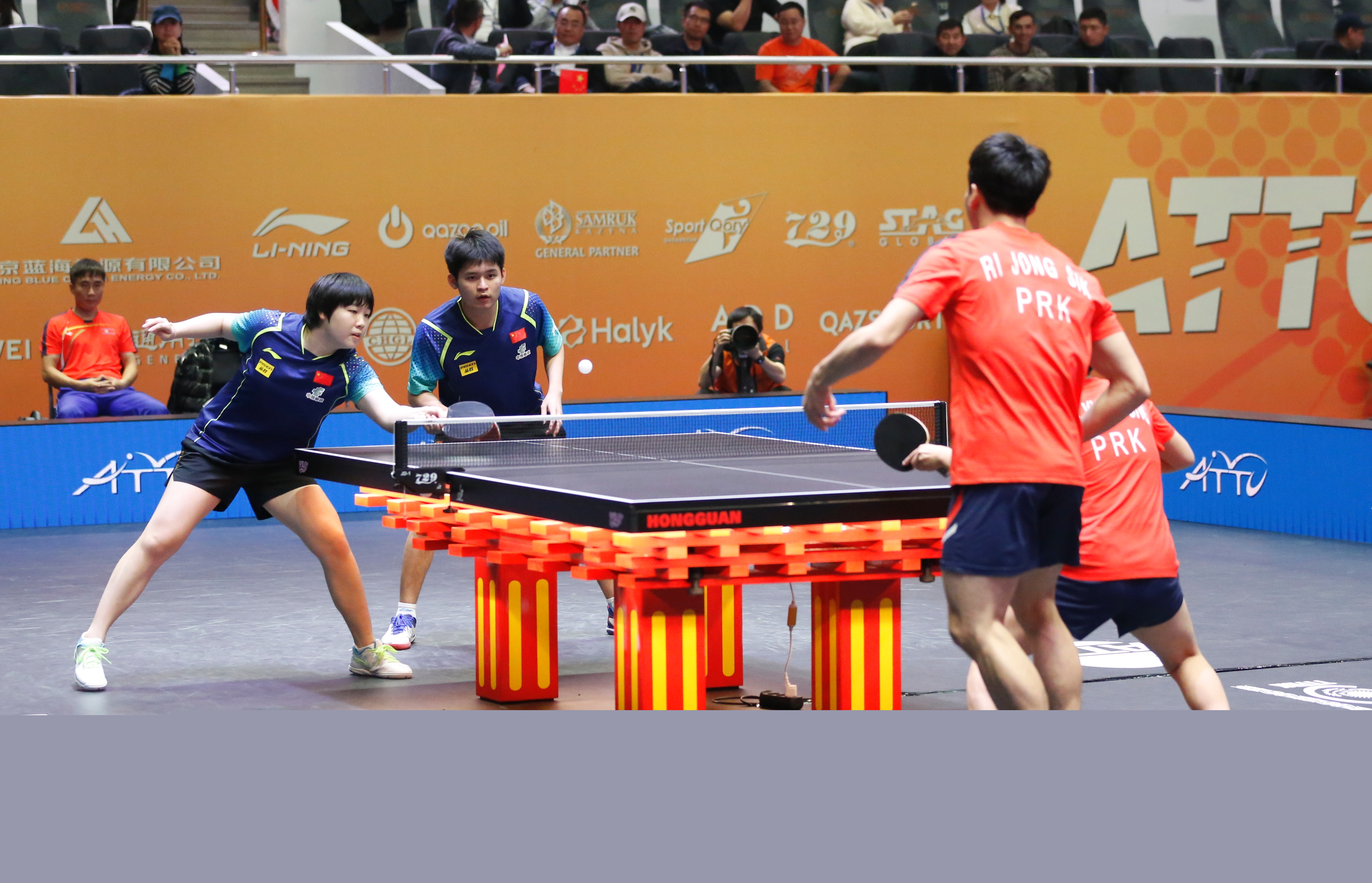 曼联有着深 曼联有着深