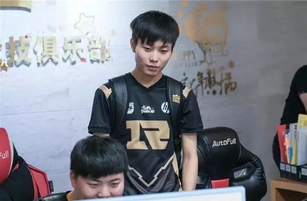 激烈的对抗 激烈的对抗